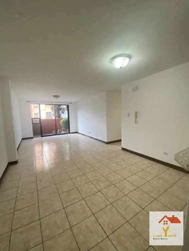 Apartamento en alquiler zona 11 Las Charcas con jardin - 11