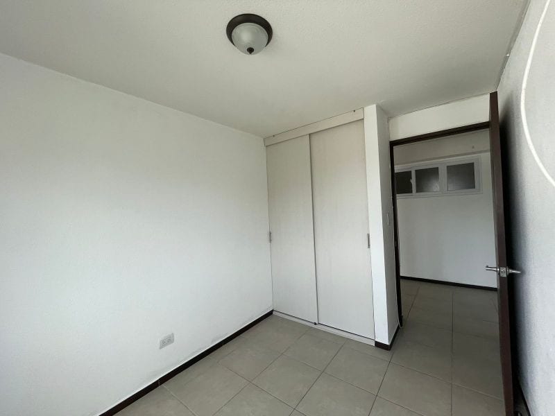 VENTA DE APARTAMENTO EN ZONA 11 PARQUE 11 DE 3 DORMITORIOS — Apartamento en Venta en Parque 11, Zona 11, Guatemala, Ciudad — foto 9 de 13
