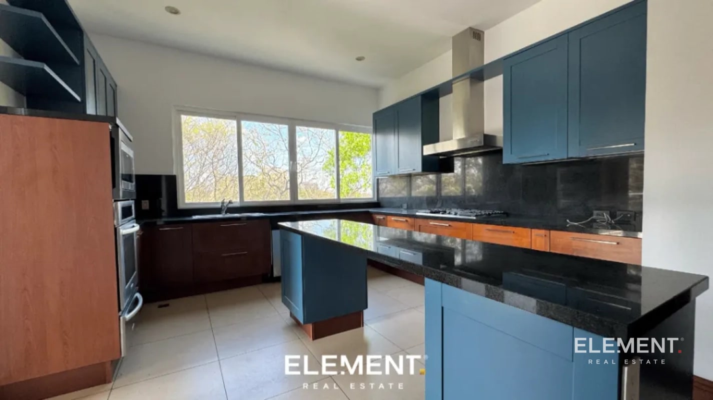 Apartamento en renta - Via Siete Zona 10 - 7