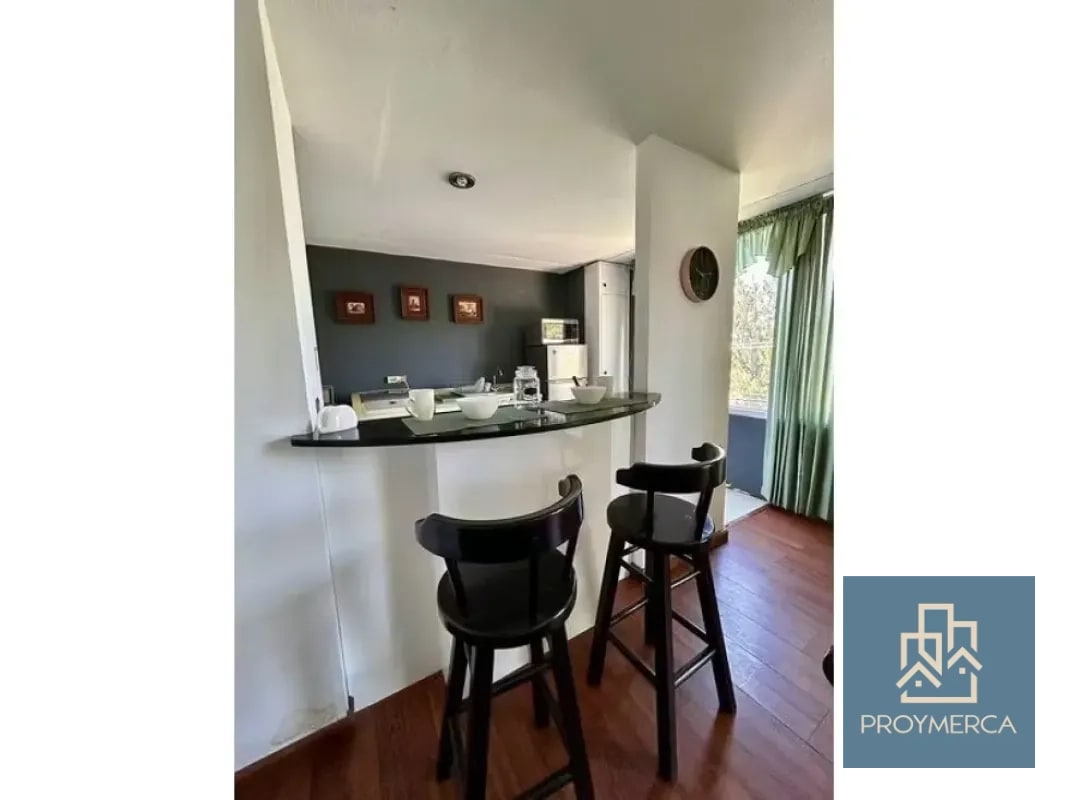 Venta de Apartamento, Edificio Antiguo Zona 14 - 1