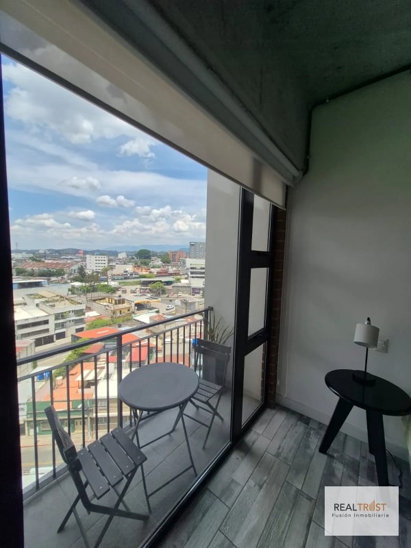 APARTAMENTO AMUEBLADO Y EQUIPADO  EN EL CORAZON DE ZONA 4 - 3