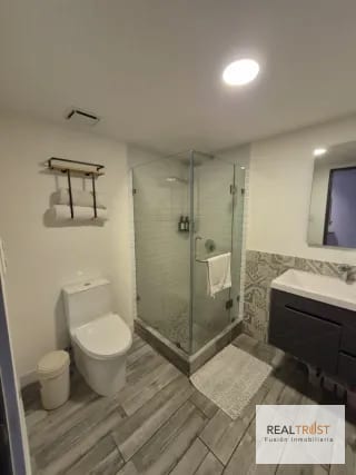 APARTAMENTO AMUEBLADO Y EQUIPADO  EN EL CORAZON DE ZONA 4 — Apartamento en Alquiler en Zona 4, Guatemala, Ciudad — miniatura 6 de 7