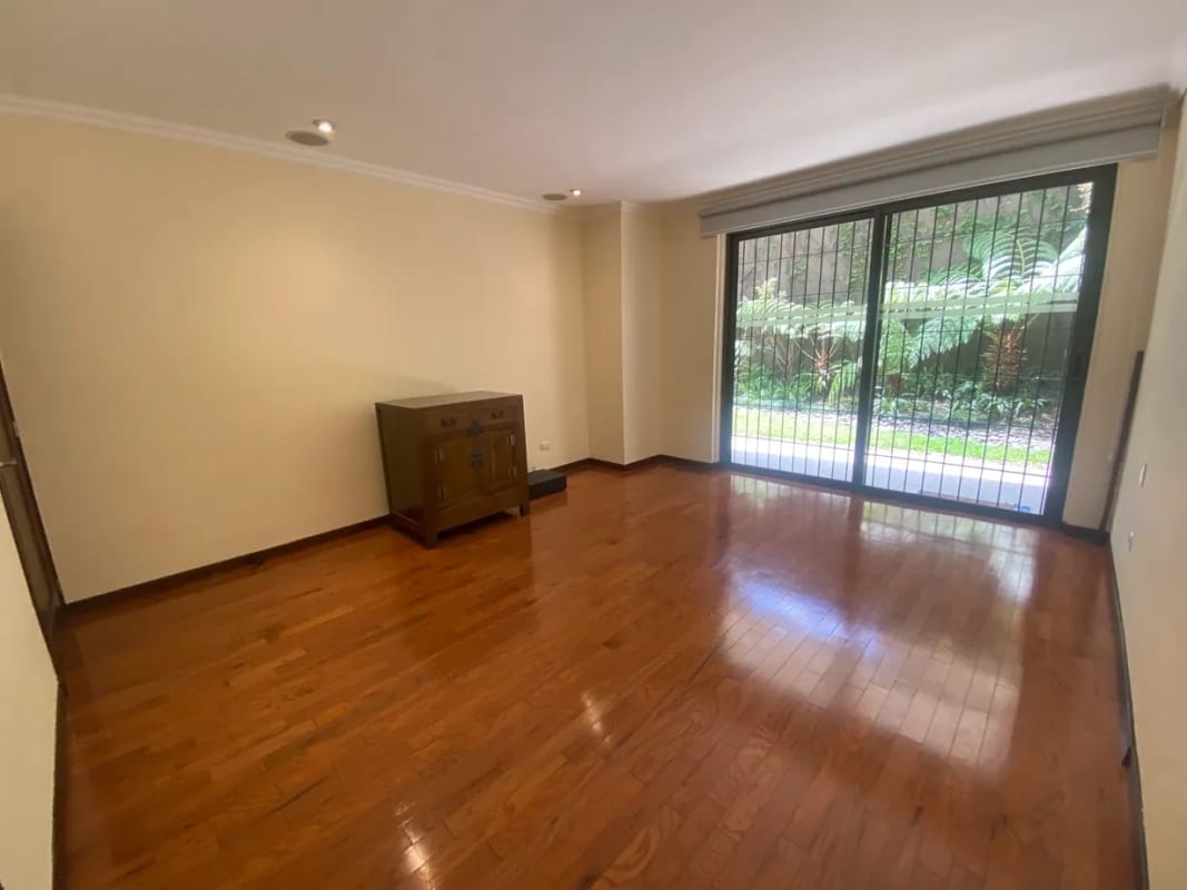 APARTAMENTO CON JARDÍN PRIVADO EN ZONA 14 – PLENUM CATORCE 100 M² DE JARDÍN — Apartamento en Alquiler en Zona 14, Guatemala, Ciudad — foto 5 de 8