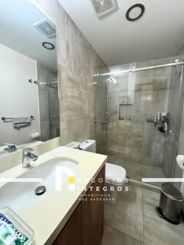 APARTAMENTO EN VENTA CON TERRAZA EN CASA CLARA ZONA 10 — Apartamento en Venta en Zona 10, Guatemala, Ciudad — foto 12 de 17