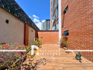 APARTAMENTO EN VENTA CON TERRAZA EN CASA CLARA ZONA 10 — Apartamento en Venta en Zona 10, Guatemala, Ciudad — miniatura 4 de 17