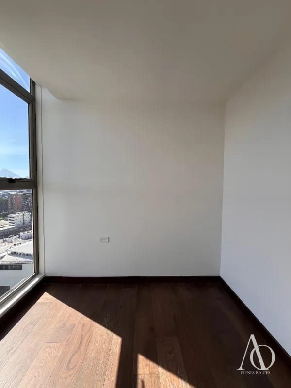 Apartamento en Venta Edificio Atarah, zona 10 N17 / EN DIRECTO — Apartamento en Venta en Atarah, Zona 10, Guatemala, Ciudad — foto 4 de 17