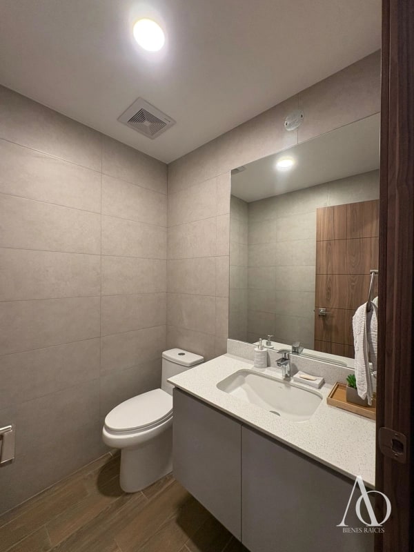 Apartamento en Venta Edificio Parque 14, zona 14 N14 / EN DIRECTO 02 - 7