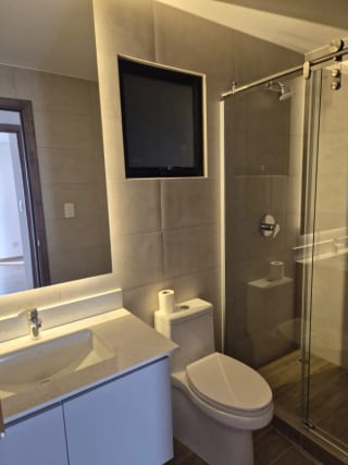 Renta Apartamento Parque 14 3hab y 1 servicio — Apartamento en Alquiler en Parque 14, Zona 14, Guatemala, Ciudad — miniatura 12 de 16