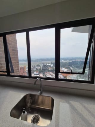 Renta Apartamento Parque 14 3hab y 1 servicio — Apartamento en Alquiler en Parque 14, Zona 14, Guatemala, Ciudad — miniatura 2 de 16