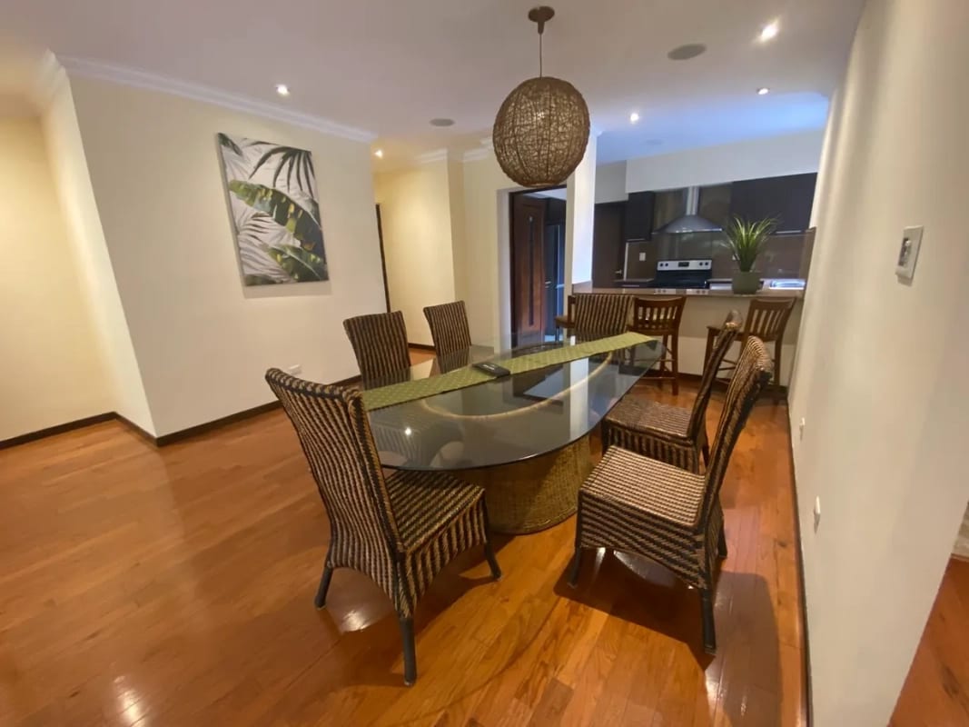 APARTAMENTO CON JARDÍN PRIVADO EN ZONA 14 – PLENUM CATORCE 100 M² DE JARDÍN — Apartamento en Venta en Zona 14, Guatemala, Ciudad — foto 7 de 8