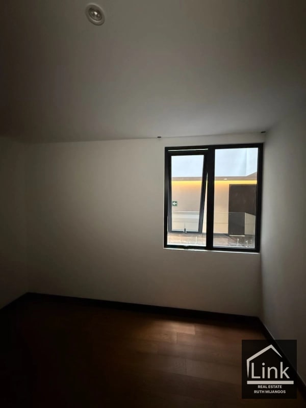 Apartamento en Venta zona 11 VILLA MARISCAL - 5