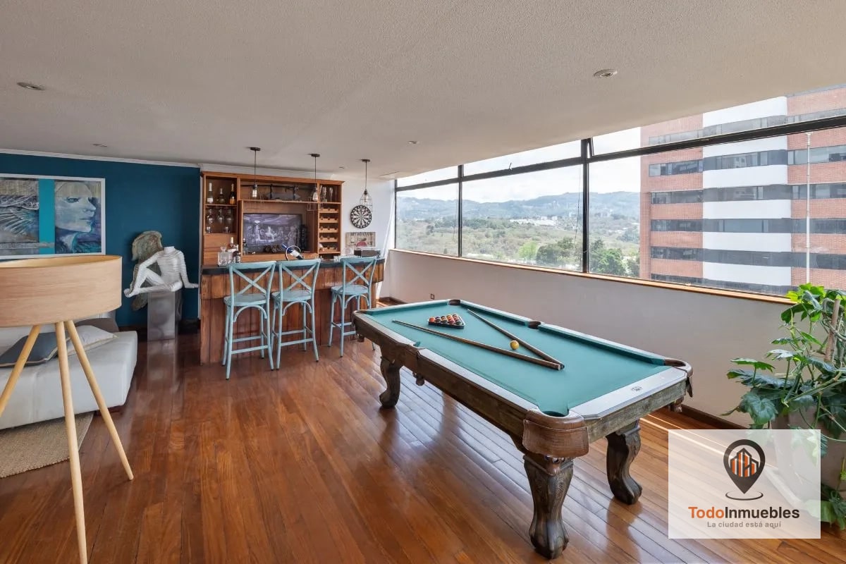 Apartamento Penthouse remodelado en Renta en z14 - 12
