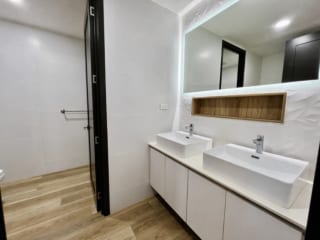 PH industrial, con una gran terraza en renta en zona 14 — Apartamento en Alquiler en Zona 14, Guatemala, Ciudad — miniatura 3 de 13
