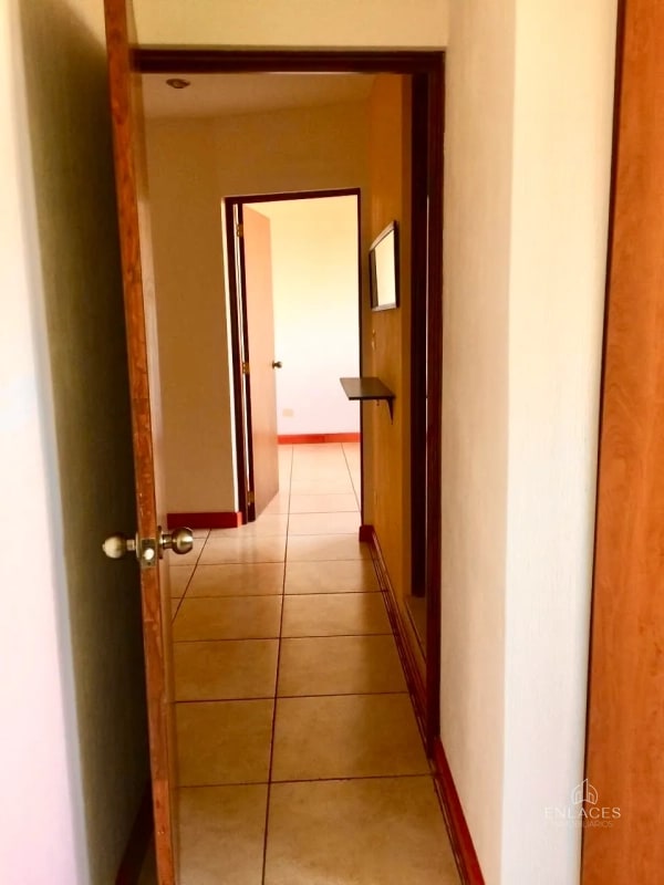 Zona 12 • Apartamento en Venta • Edificio Altos de la Colina - 14