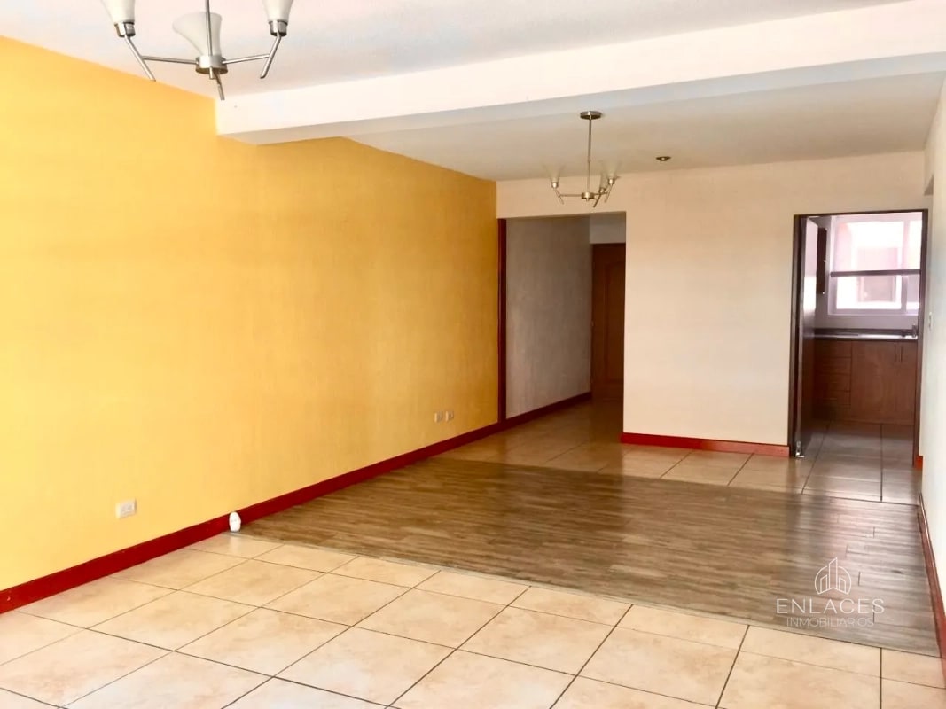 Zona 12 • Apartamento en Venta • Edificio Altos de la Colina - 12