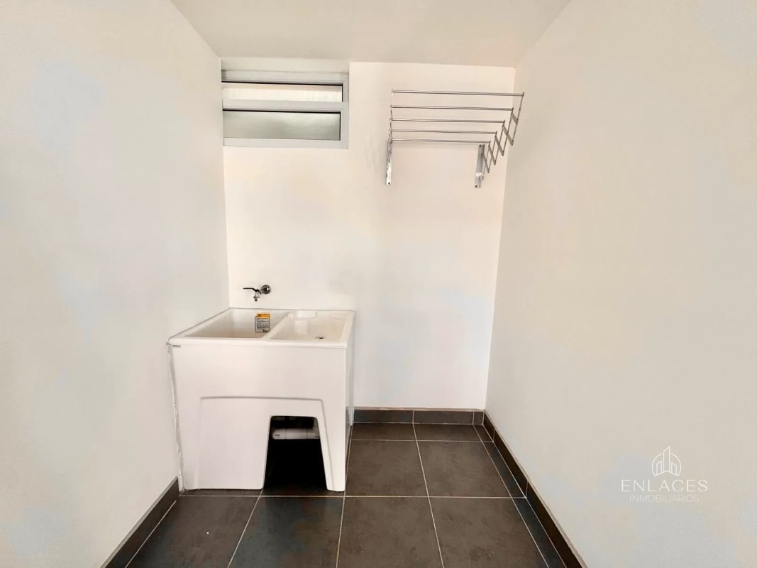 Zona 6 • Apartamento en Renta • Cumbres del Pedregal - 11