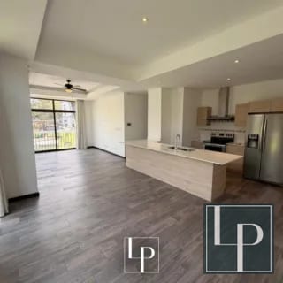 Amplio Apartamento en Renta en Lirios 1 de Cayalá — Apartamento en Alquiler en Lirios de Cayalá I, Zona 16, Guatemala, Ciudad — miniatura 1 de 8