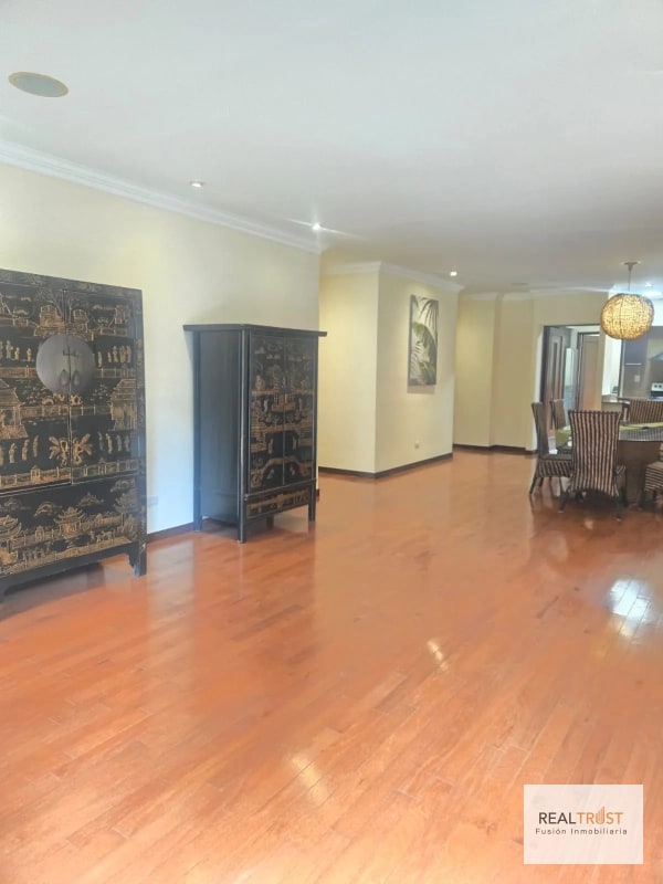 En renta apartamento en primer nivel, zona 14 - 7