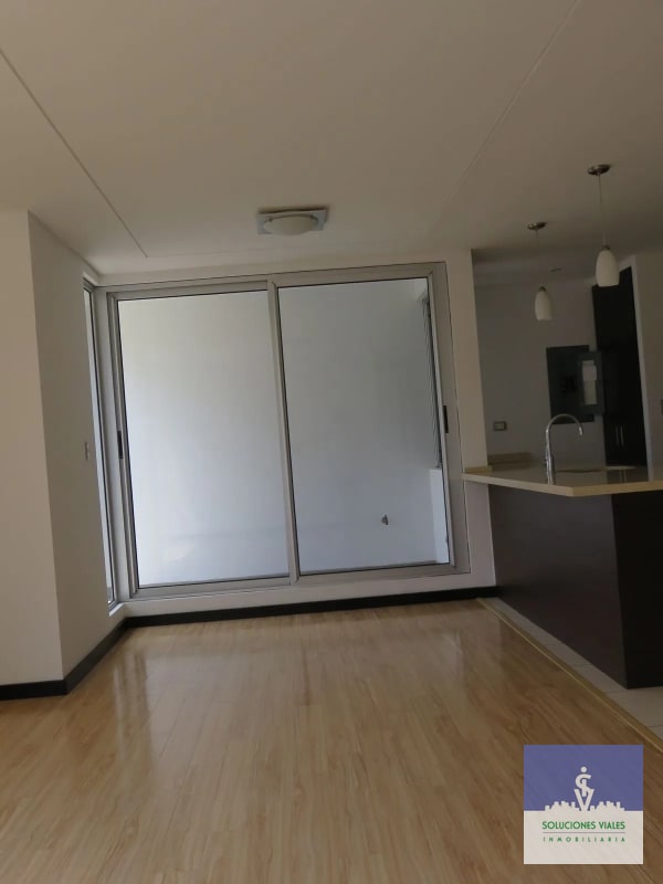 ALQUILO APARTAMENTO ZONA 14 DE 2 HABITACIONES - 2