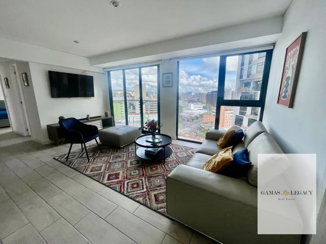 Apartamento en renta I Edificio QUO I Zona 4 - 8