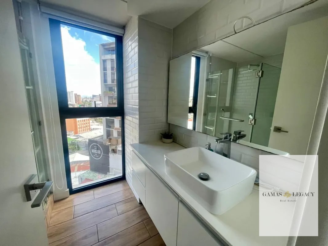 Apartamento en renta I Edificio QUO I Zona 4 - 2