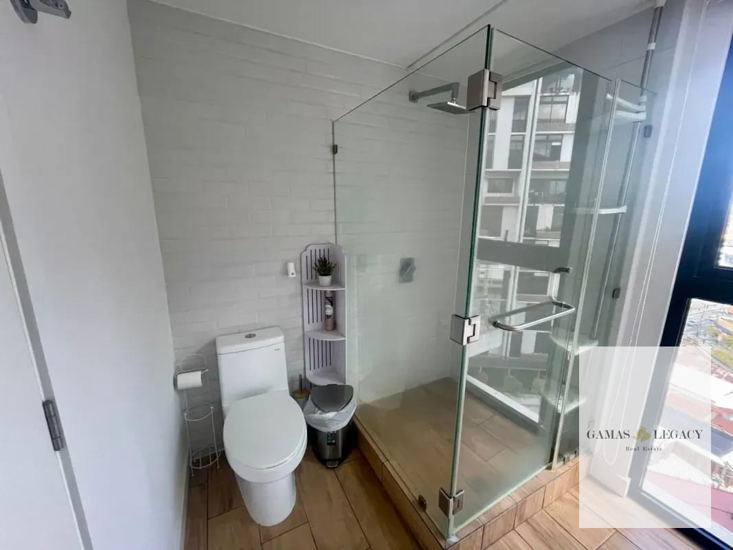 Apartamento en renta I Edificio QUO I Zona 4 — Apartamento en Alquiler en Zona 4, Guatemala, Ciudad — foto 2 de 8