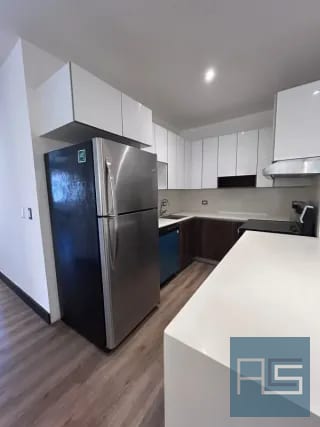 Amplio apartamento en renta de 2 hab en zona 10 — Apartamento en Alquiler en Zona 10, Guatemala, Ciudad — miniatura 6 de 17