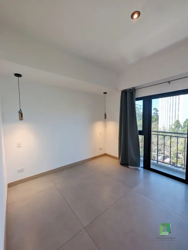 Apartamento en Renta zona 10 - 6