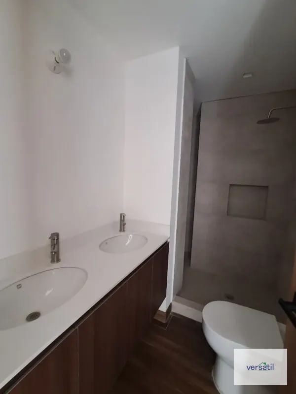 Bello apartamento NUEVO en Venta zona 15 - 13