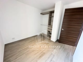 PARQUE 10, APTO DE 3 DORMITORIOS — Apartamento en Alquiler en Zona 10, Guatemala, Ciudad — miniatura 16 de 17