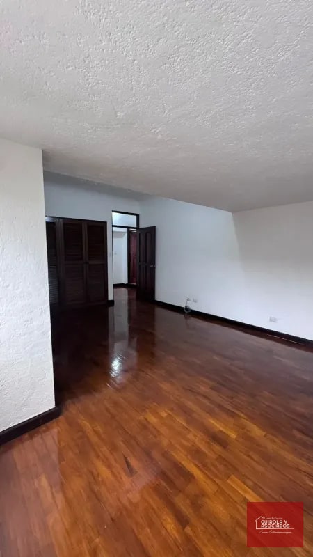 APARTAMENTO EN ALQUILER EN ZONA 15 VHI 015APTOADZ15 - 15