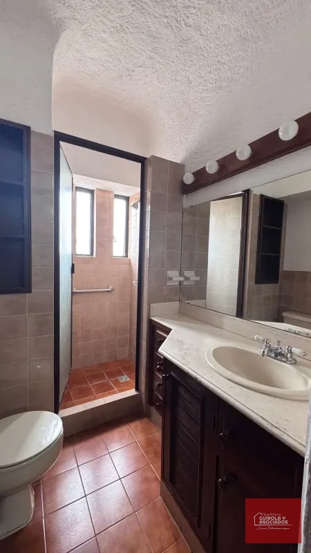 APARTAMENTO EN ALQUILER EN ZONA 15 VHI 015APTOADZ15 - 8