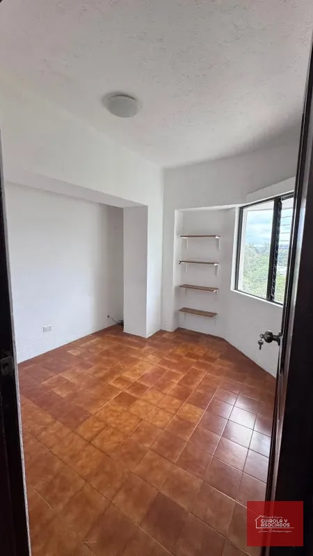 APARTAMENTO EN ALQUILER EN ZONA 15 VHI 015APTOADZ15 - 4