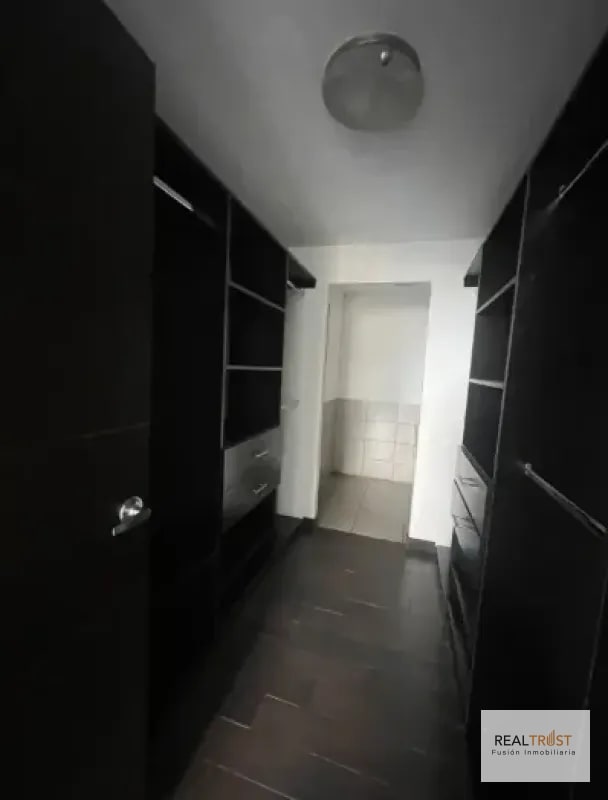 Apartamento en renta - Edificio Attica II, Zona 14 - 1