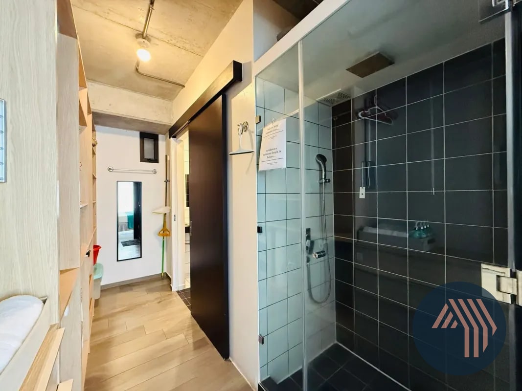 VENTA DE MODERNO APARTAMENTO AMUEBLADO - SHIFT CAYALÁ, ZONA 16 - 12