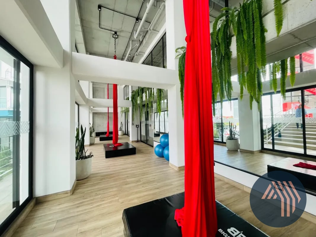 VENTA DE MODERNO APARTAMENTO AMUEBLADO - SHIFT CAYALÁ, ZONA 16 - 6