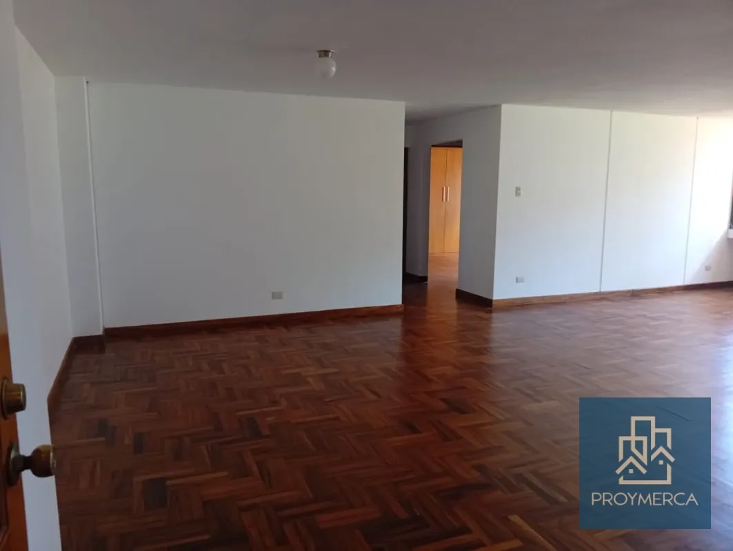 Apartamento en Alquiler, Edificio Vista Real, Zona 10 - 7