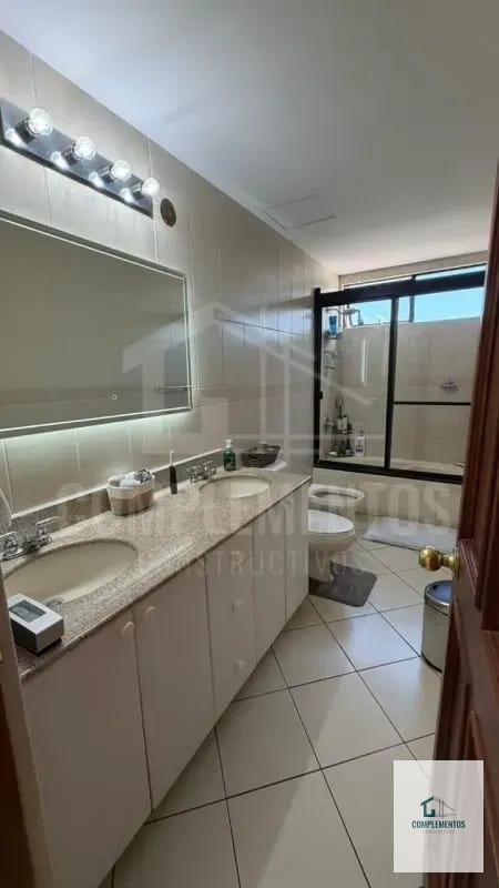Real de la Villa, Apartamento en Renta Zona 10 — Apartamento en Alquiler en Real de la Villa, Zona 10, Guatemala, Ciudad — foto 7 de 9