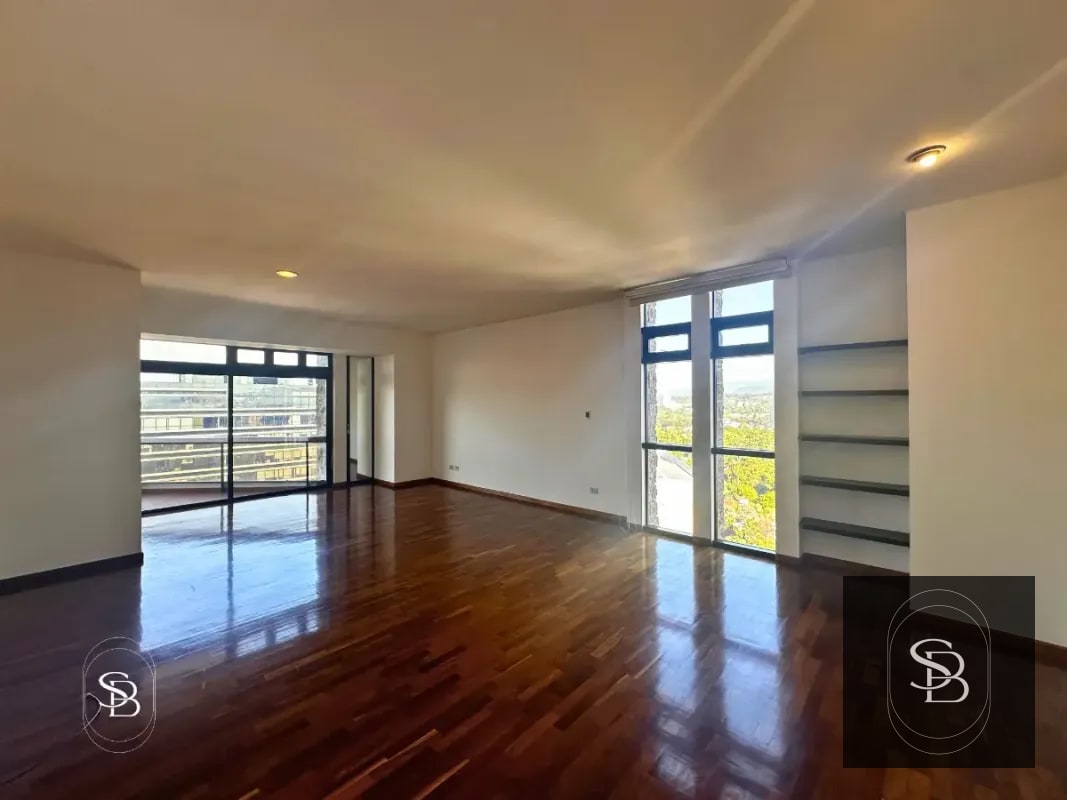 Apartamento en Renta – Edificio Tiffany I, Zona 10 - 9