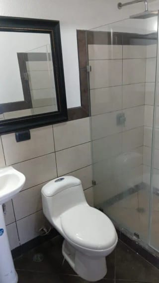APARTAMENTO EN VENTA ZONA 16 EN BOSQUES DE EUSKADI — Apartamento en Venta en Bosques de Euskadi, Zona 16, Guatemala, Ciudad — miniatura 4 de 11
