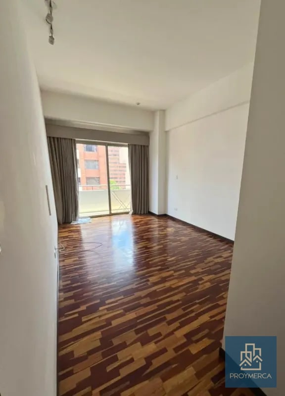 Apartamento en venta, Edificio Torre Quarto, Zona 14 - 5
