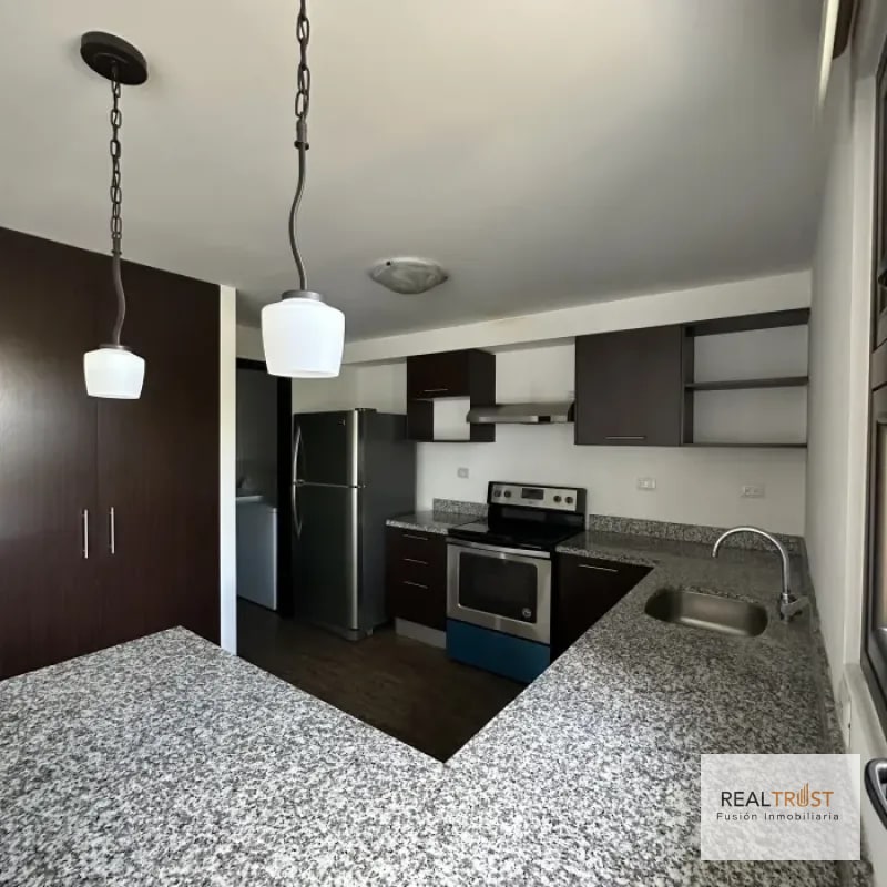 RENTO AMPLIO APARTAMENTO ZONA 15 - 3