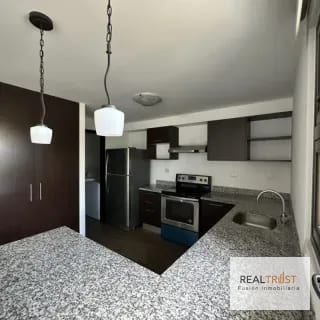 RENTO AMPLIO APARTAMENTO ZONA 15 — Apartamento en Alquiler en Zona 15, Guatemala, Ciudad — miniatura 4 de 9