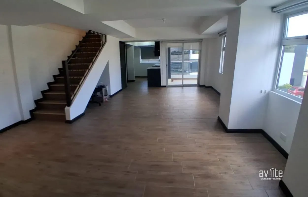 Condado Naranjo, Villa para estrenar Q1,850,000 más impuestos negociable - 1