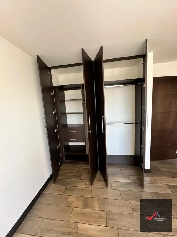 APARTAMENTO EN RENTA EN ZONA 10, EDIFICIO VERONA - 9