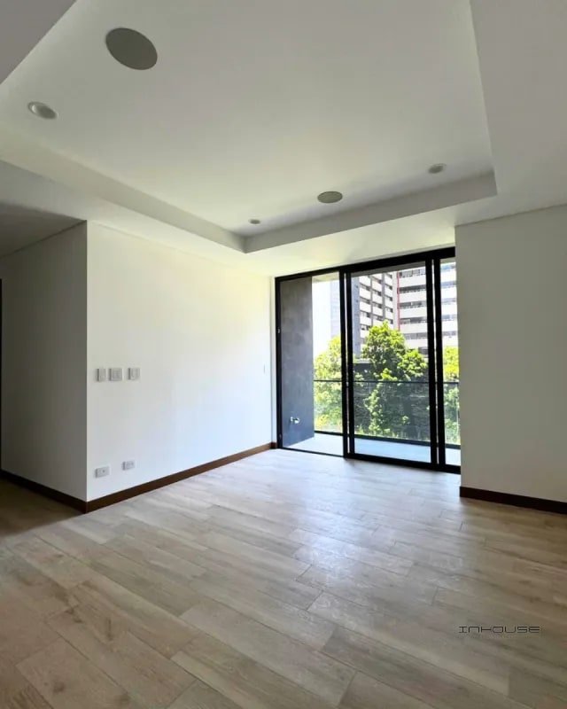 APARTAMENTO EN RENTA ZONA 10 PARA ESTRENAR - 8