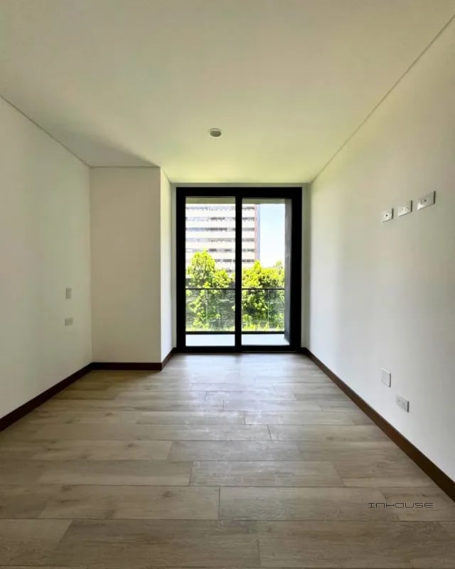 APARTAMENTO EN RENTA ZONA 10 PARA ESTRENAR - 9