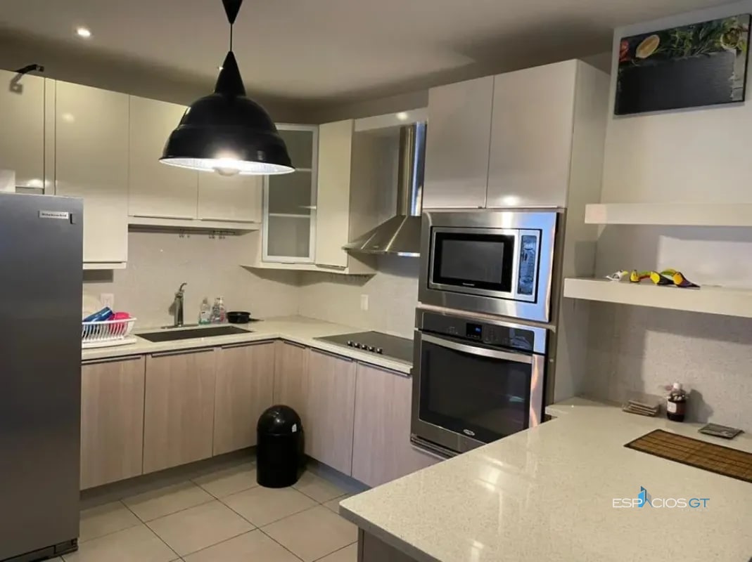 APARTAMENTO EN VENTA ZONA 14, NIVEL ALTO 4/D - 6