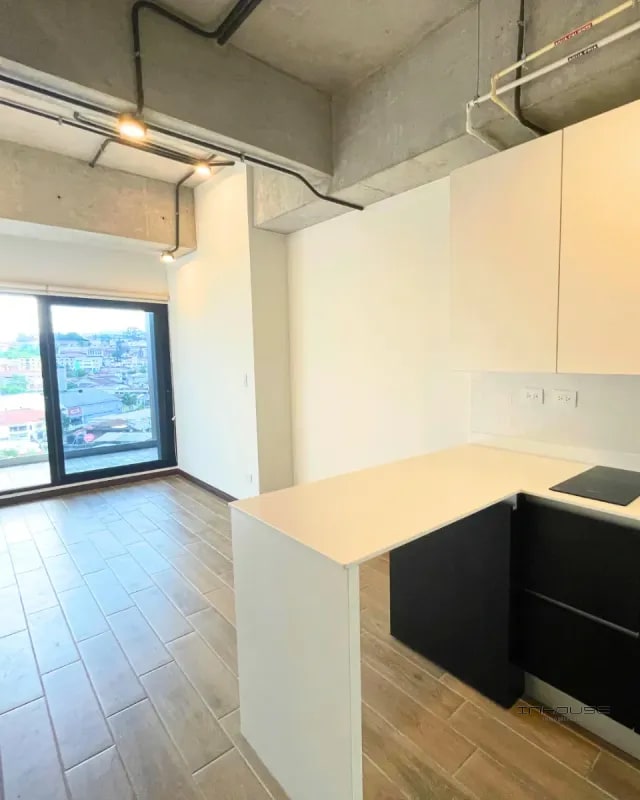 APARTAMENTO EN RENTA EN ZONA 4, SÉPTIMO. - 8
