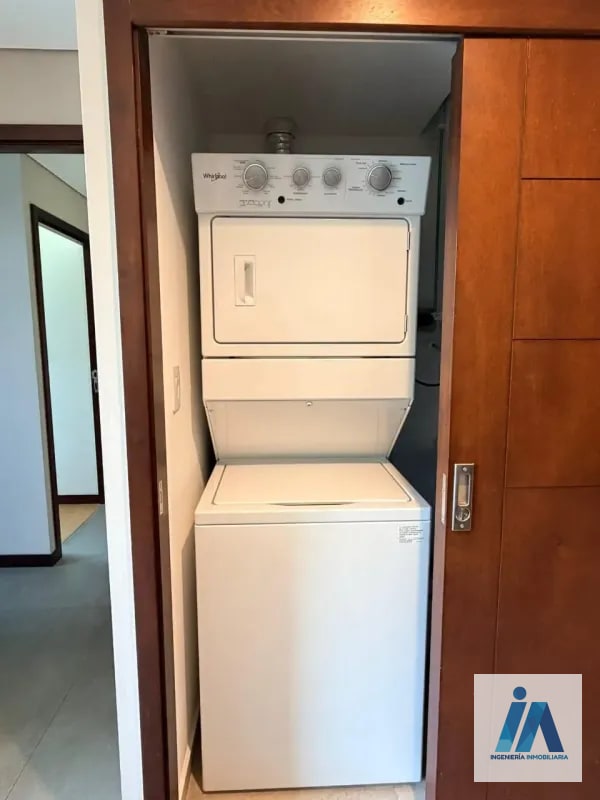 APARTAMENTO AMUEBLADO EN ALQUILER 📍 Reserva 5ta Avenida, Zona 14 - 5